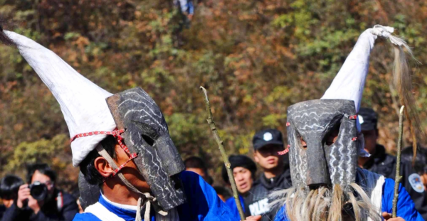 彝族国家级非物质文化遗产：彝族漆器、撮泰吉、铃铛舞、火把节